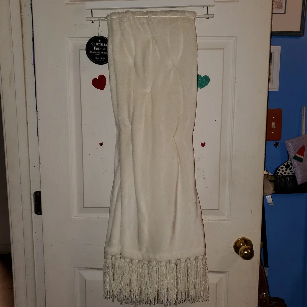 NWT Chenille Fringe Flannel Throw Blanket